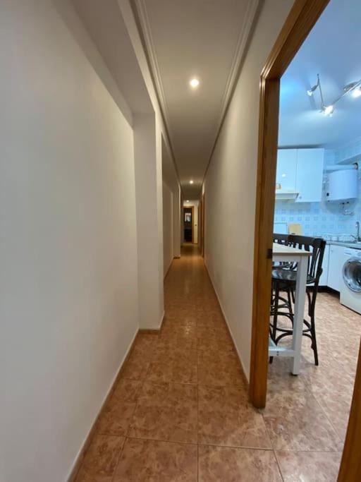 Rooms In Spacious Beach Flat In Valencia Exterior photo